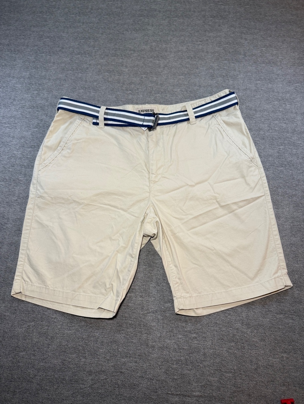 Express Mens Chino Shorts Size 38 Khaki Beige 100% Cotton w/ Belt Flat Front